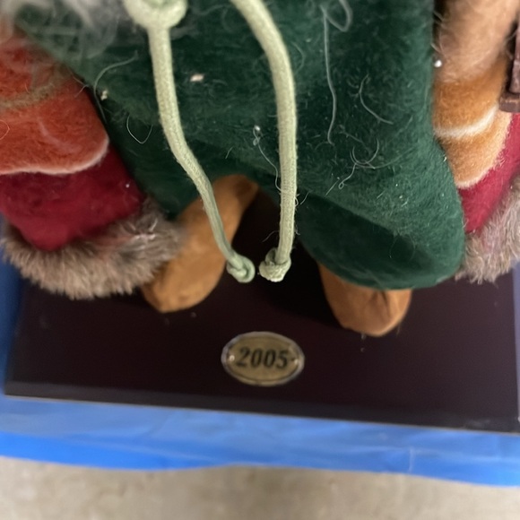 Santa Decor - Picture 3 of 6